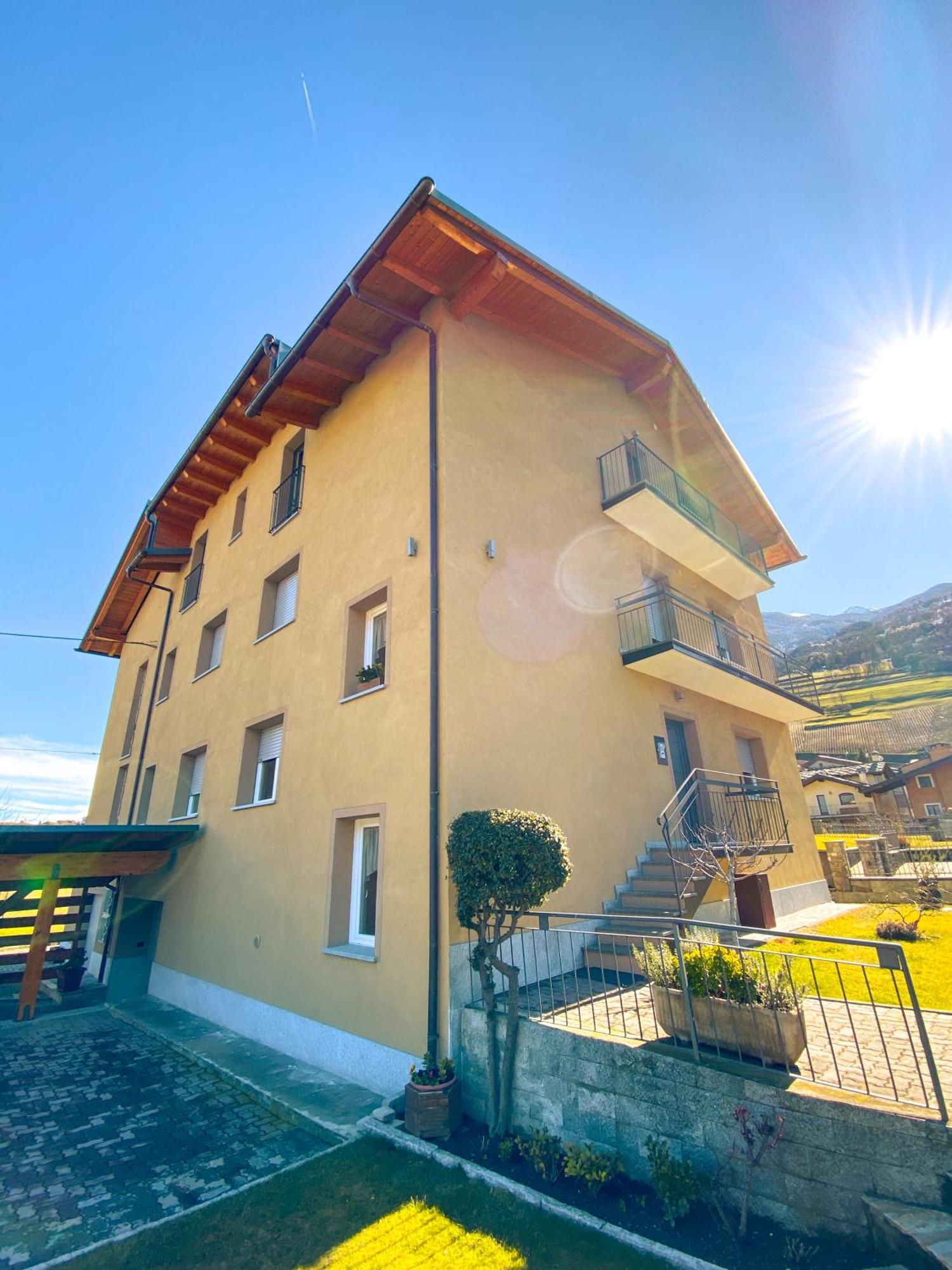 Apartment L'Envers Aosta Exterior foto