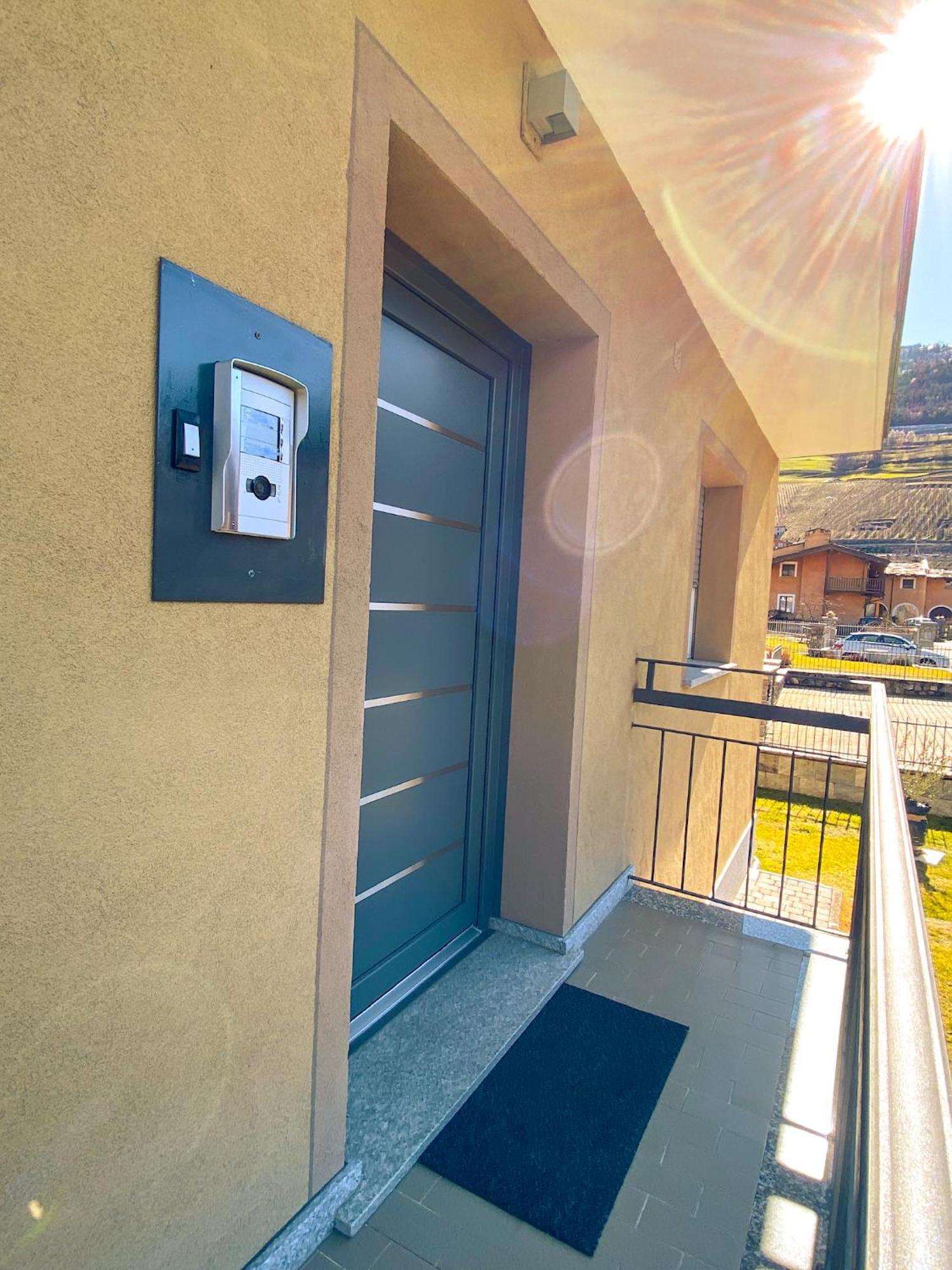 Apartment L'Envers Aosta Exterior foto