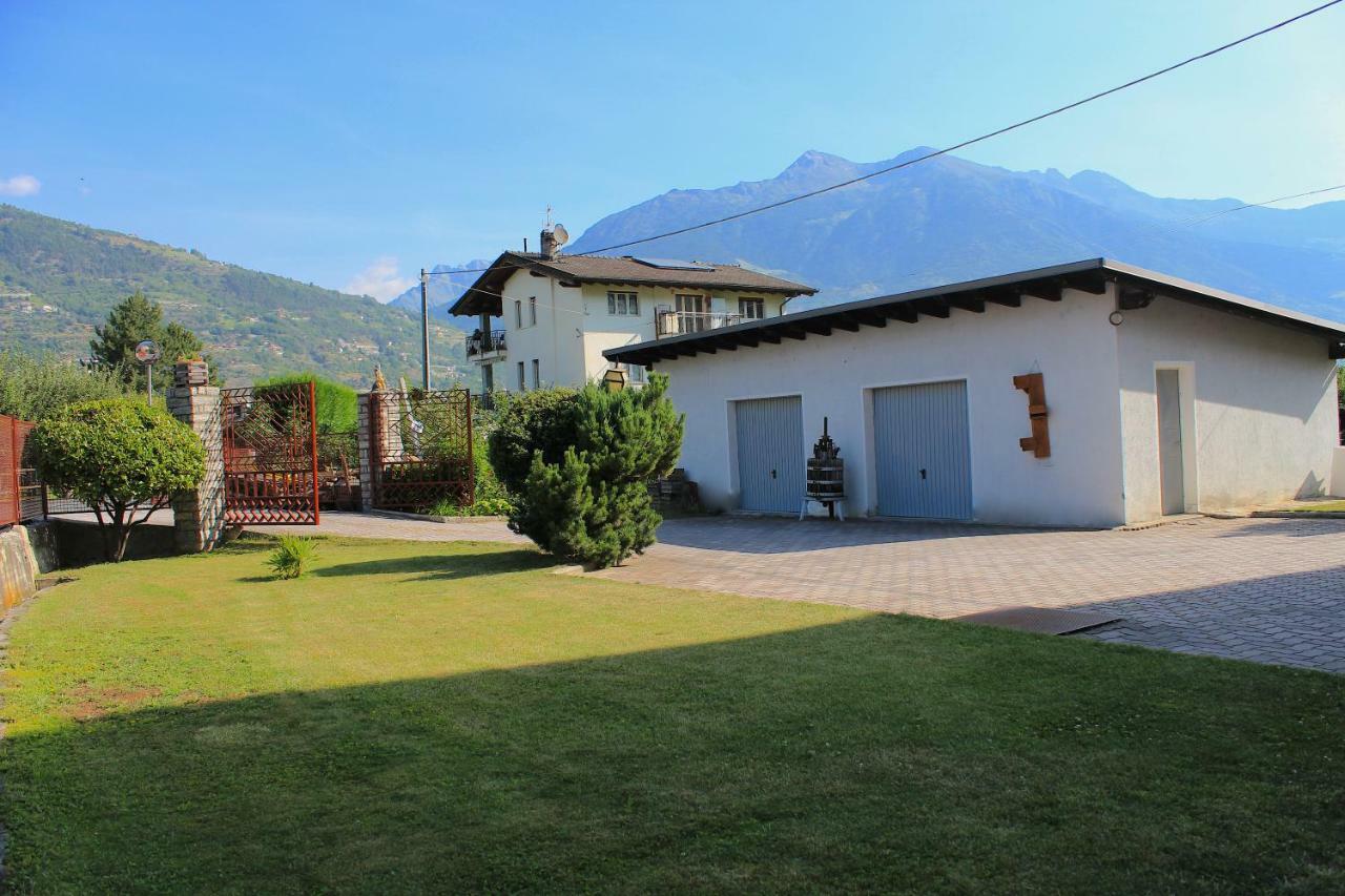 Apartment L'Envers Aosta Exterior foto